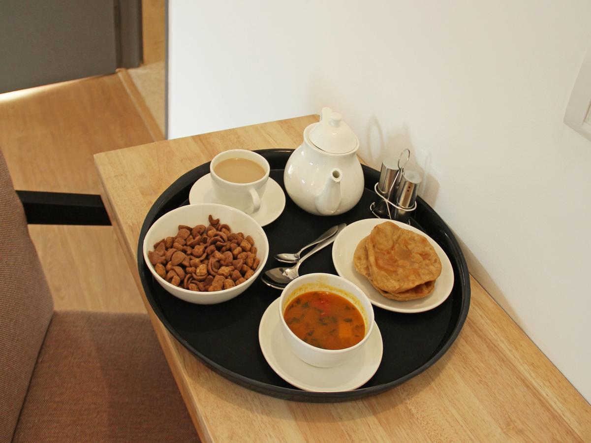 Sheel Gopal Vision Hotel Mathura Eksteriør billede